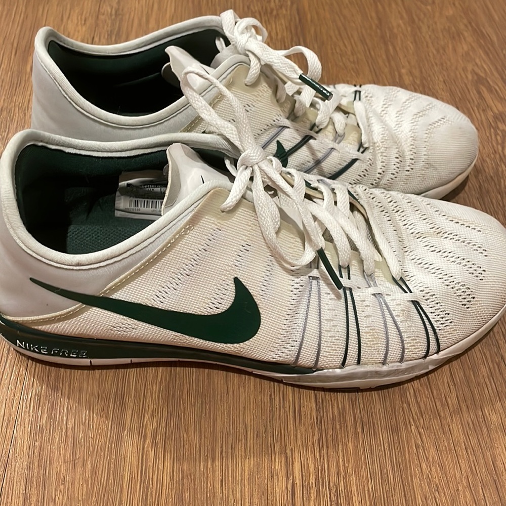 Nike free sneakers
